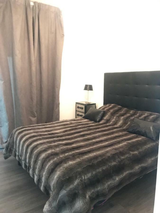 The Charming Trocadero Eiffel Tower Bed & Breakfast Paris Luaran gambar